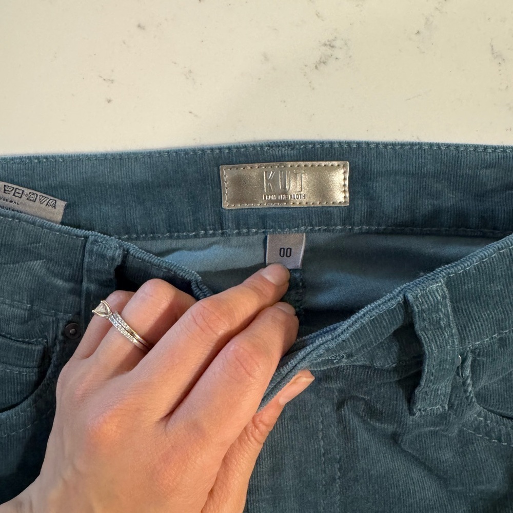 Kut From The Kloth Karen Bootcut Corduroy Pants Teal Size 00 - Picture 3 of 7